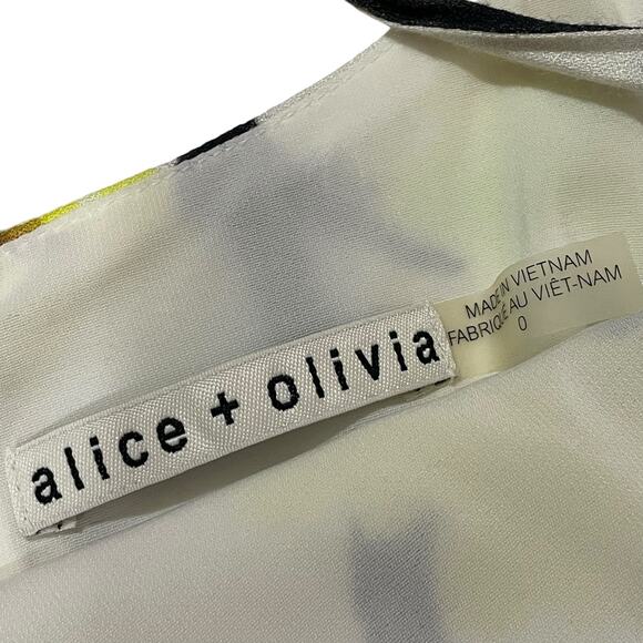 Alice + Olivia Cassia Flutter Romper - Daisy Field - 0 - Picture 9 of 14